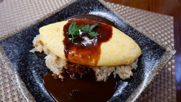 やまの囲炉 オムライス